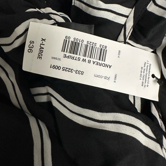 Worthington Black & White Ruffle Striped Sleeveless Blouse New With Tags Size M - Picture 3 of 3